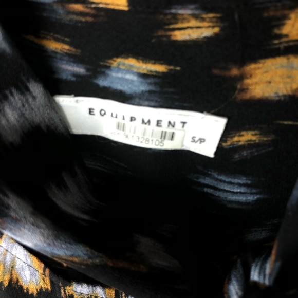 Equipment 100% Silk Print Tie Neck Blouse - Picture 5 of 8